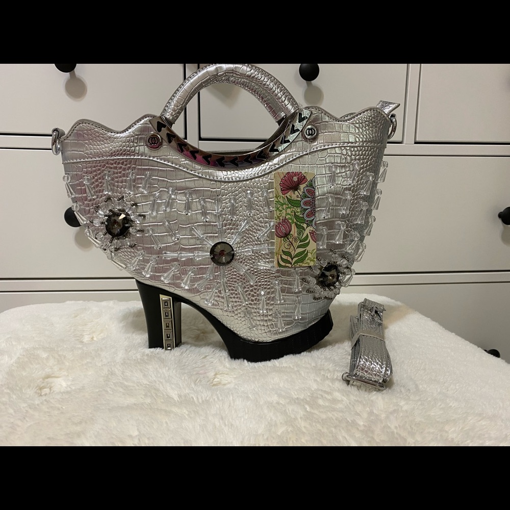 BNWT silver shoe purse 👠 👛
